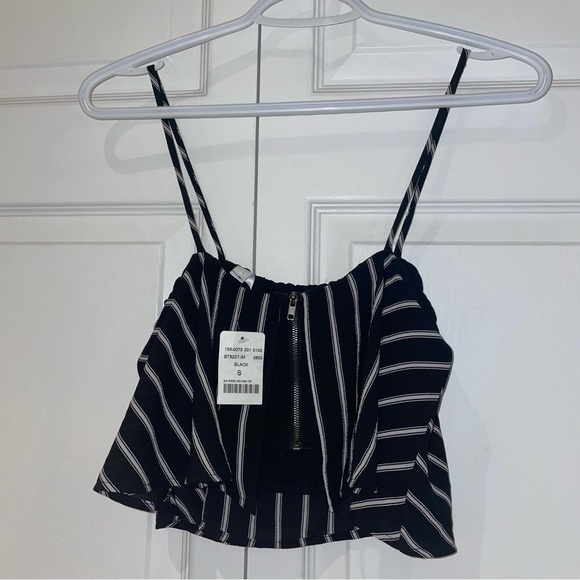 M Boutique Cropped Stripped Tier Blouse - Picture 2 of 4